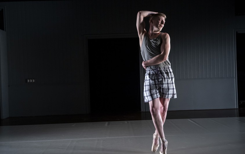 Triple bill: Je ne tomberai pas, Impasse, Zwanenzang